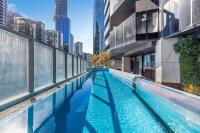 Spectacular Views Southbank Gym, Pool, Balcony - B&B Melbourne