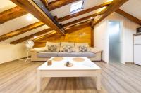 Cozy Attic in the City Center of Soria - Chambres d'hôtes Soria