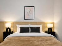 Le Subtil - By BEST KEYS - Élégance & Confort - 2 chambres séparées - Lit Queen Size - Smart TV Netflix - Machine à Café Nespresso - Proche Gare & Centre Ville - À 1H de Paris - WiFi Fibre - Check-in Autonome - Bed and Breakfast Sens