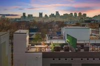 Nash Skyline Fire Pit Grill Parking - B&B Nashville