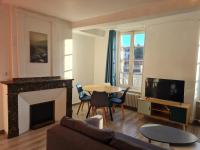 Le Romeo, appart de plein pied en centre ville - B&B Foix