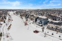 Airdrie 1BR Private Guest Suite near the Canal – Queen Bed, Full Kitchen, Driveway Parking - Chambres d'hôtes Airdrie