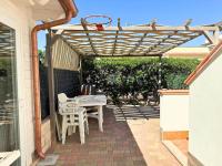 Azure Oasis with parking near the airport & beach - Chambres d'hôtes Focene