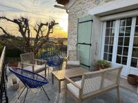 Mas provençal climatisé entièrement rénové au calme 8 pers - Chambres d'hôtes Montbrison-sur-Lez