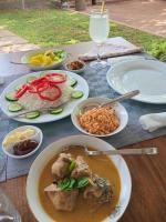 Golden Ray Homestay - B&B Anuradhapura