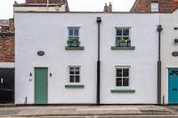 Central 4 beds with Free parking - Chambres d'hôtes Liverpool