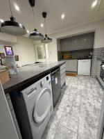 3 bed room family house with double bathrooms - Chambres d’hôtes Oxford