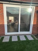 Exclusive, newly built detached garden studio, private and self-contained, within family home grounds - B&B Swanscombe