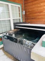 Camp 4 Ski-in-out Townhome with Hot Tub - Chambres d’hôtes Snowshoe