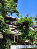Villa Nada, green paradise by the sea and beaches - B&B Omišalj