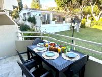 Carihuela Beach II By Holiday Homes Málaga - Chambres d'hôtes Torremolinos
