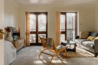 Elegant Tower Bridge Studio with Sun Terrace - Ferienwohnung London