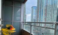 2 Bedroom 2 Bathroom Condo Balcony Iceboat Terrace Downtown Toronto - B&B Toronto