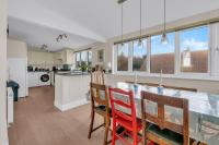 Jarrahdale Beach View Apartment - Pass the Keys - B&B Herne Bay