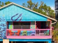 Pink Flamingo Unit, Steps to Beach, Siesta Key Village & Pet-Friendly - B&B Siesta Key