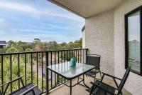 Steps to Sand! Retreat w/ 2 Pools in Hilton Head - Chambres d'hôtes Hilton Head