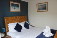 Oliver Wests Beautiful 1 Bedroom Retreat - B&B Scarborough
