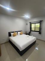 J2 Airport Mansion - B&B Nakhon Phanom