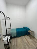 Standard Single Room with Shared Bathroom