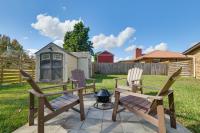 Lake Jackson Retreat w/ Lanai & Large Yard! - Bed and Breakfast Sebring