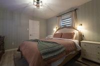 Quiet Cottage In The Woods, with Hot Tub! - B&B Glenmoore