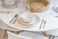 Spacious 2-Bed Sleeps 8, Near Tube & Westfield - B&B Londra