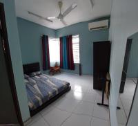 Restu H'stay-Residence Warnasari2 - Ferienwohnung Bandar Puncak Alam