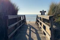 Oceanview Luxury - 5BR - Hot Tub - Steps to Beach - Chambres d'hôtes Watsonville