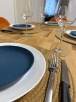 Mete Stays - Modern - Workspace - Cool location - B&B Ingolstadt