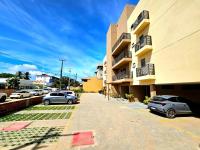 Pé na areia em frente às piscinas naturais de Carneiros com varanda, piscina borda infinita, cama queen, cozinha, Wi-Fi, estacionamento e recepção 24h - Chambres d'hôtes Tamandaré
