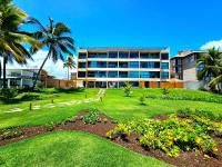 Pé na areia em frente às piscinas naturais de Carneiros com varanda, piscina borda infinita, cama queen, cozinha, Wi-Fi, estacionamento e recepção 24h - Chambres d'hôtes Tamandaré