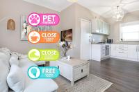 Luxe Newly Renovated 2BR Unit - Pet Friendly - WALK TO BEACH - B&B Wollongong