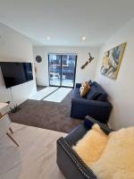 Central 2BR Townhouse Close to Te Kaha Stadium - B&B Christchurch