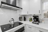 Brand New Modern Home 4BR-3BA Stylish Cozy - B&B Grayson