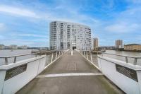 Executive 2-Bed 2-Bath Apartment Greenwich Area Near Canary Wharf - Chambres d’hôtes Londres