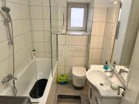 Apartamento de 2 dormitorios con balcón