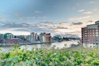 Swan Apartments 2B Modern Staycation City Retreat - B&B Newcastle upon Tyne