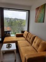 Apartman Krčmarica 20 LUX , Borovi 3 - Chambres d’hôtes Divčibare