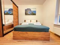 Green Bemowo 2! Garage! - BOOK IT WARSAW - Bed and Breakfast Warschau
