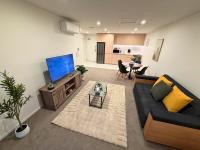 Kimpton James 1-Bedroom Apartment with Balcony - Ferienwohnung Christchurch