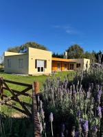 Hospedaje El Paraiso, habitaciones privadas, zona balneario, con wifi, parque, parrillas y estacionamiento - B&B Laprida