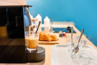 Escale Lyon - ONE NIGHT - Parking Gratuit - B&B Dardilly