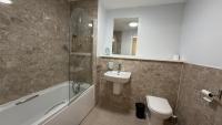 Luxury 5 Bed Apartment Manchester City Centre - Bed and Breakfast Manchester