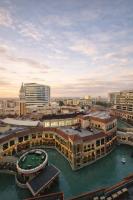 Canal View Luxury Stay, Studio type , Massage Chair, Office Desk - B&B Manila