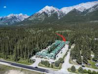 The OVERLOOK Stay-Mountain View-Free Parking - Bed and Breakfast Canmore