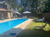 Holiday Home with Private Pool - Sleep 12 - B&B Sérignac-Péboudou
