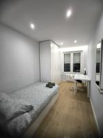 Amplio y moderno piso de 4 habitaciones y terraza - Ferienwohnung Pontevedra