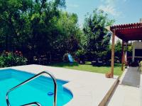 Casa con pileta en barrio privado - B&B Pilar