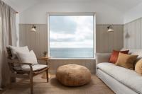 Cosy Beach House on the Seafront Porthleven - B&B Porthleven