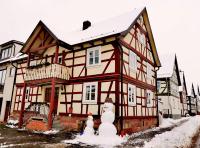 Gemütliche FeWo im Fachwerkhaus - B&B Schönau an der Brend